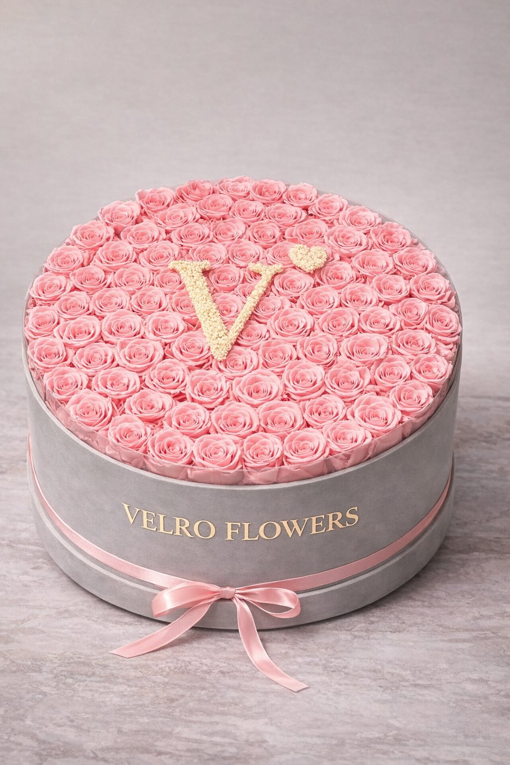 VELRO SIGNATURE 100 WITH INITIAL